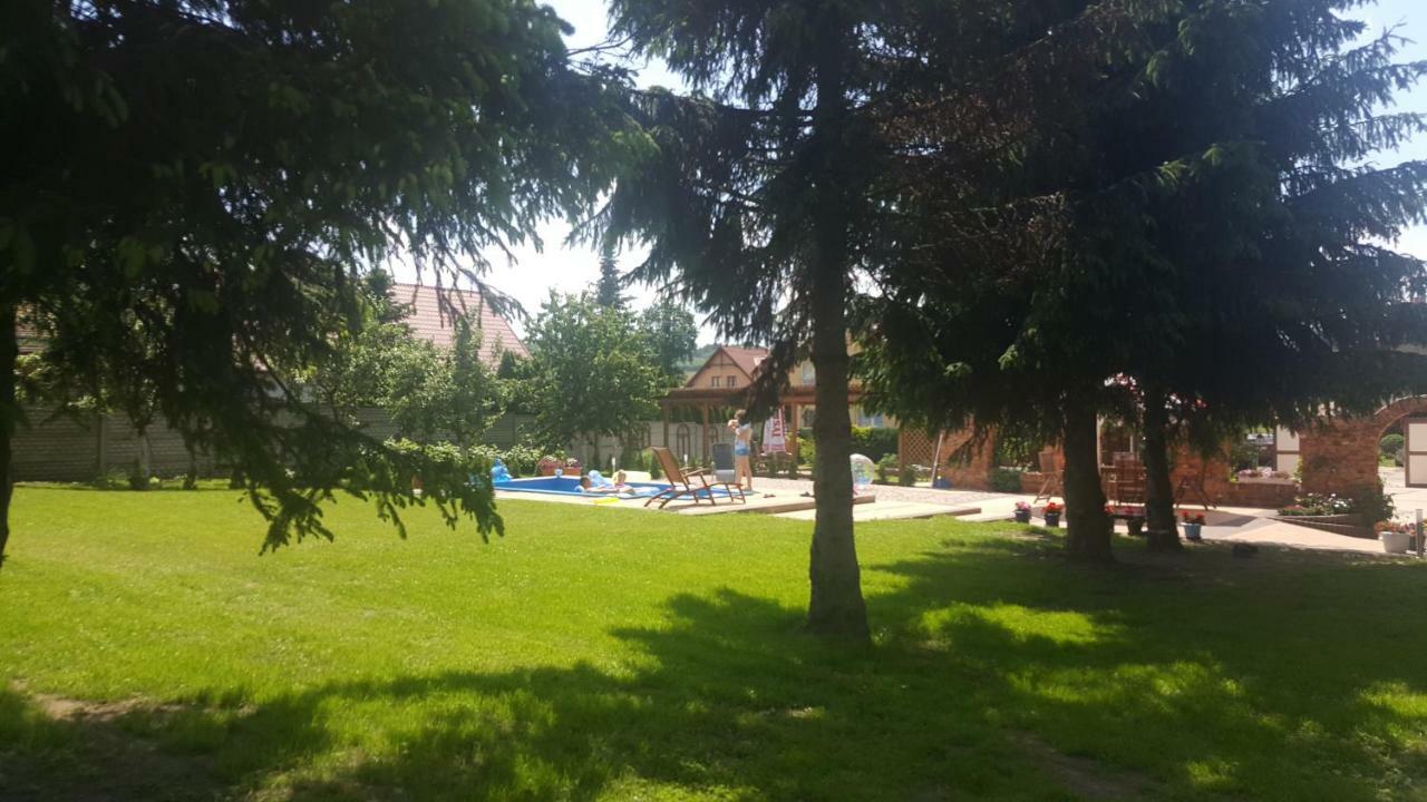 Cudowny Zakatek Z Ogrodem I Basenem Apartment Bukwica  Екстериор снимка